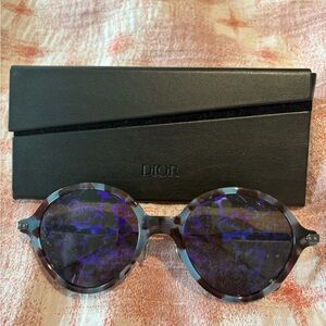 Dior Women's Sunglasses - Purple and Black